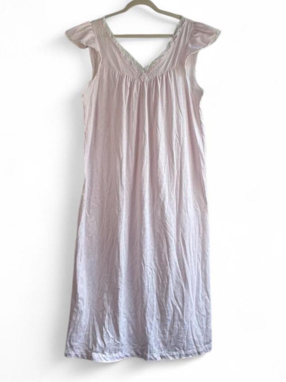 Vintage Kayanna Light Pink Flutter Sleeve
Lacy Long Maxi Nightgown Size M